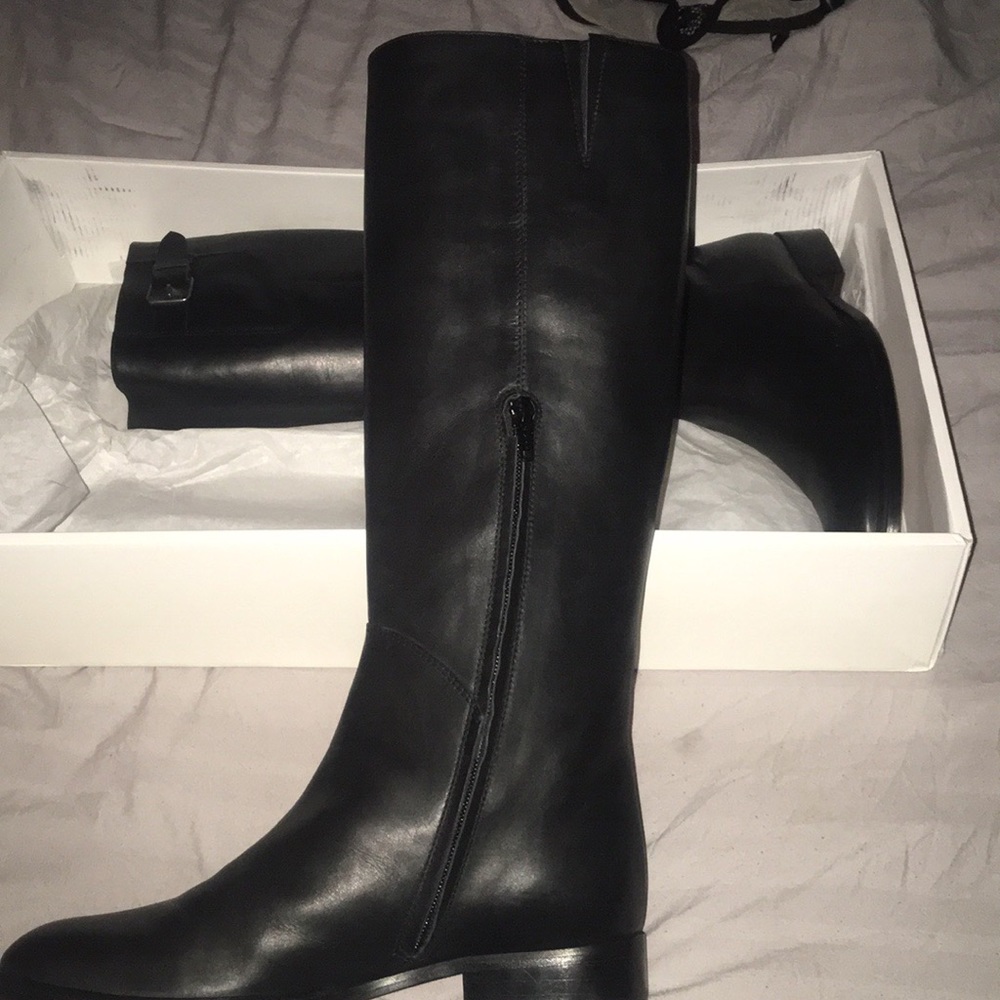 Boots - Picture 2 of 4